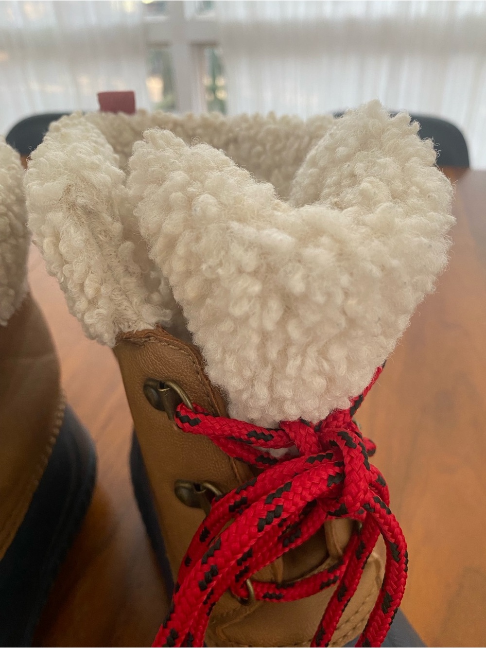 Gap Sherpa-Lined Women’s Duck Boots | Winter Snow Boots - Picture 12 of 14
